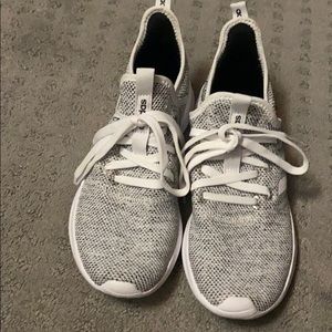 New Adidas memory foam shoes size 7